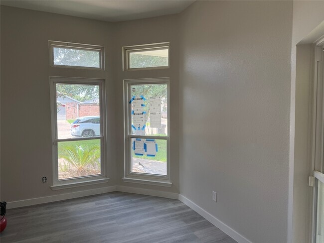 Building Photo - 13123 Careywood Dr