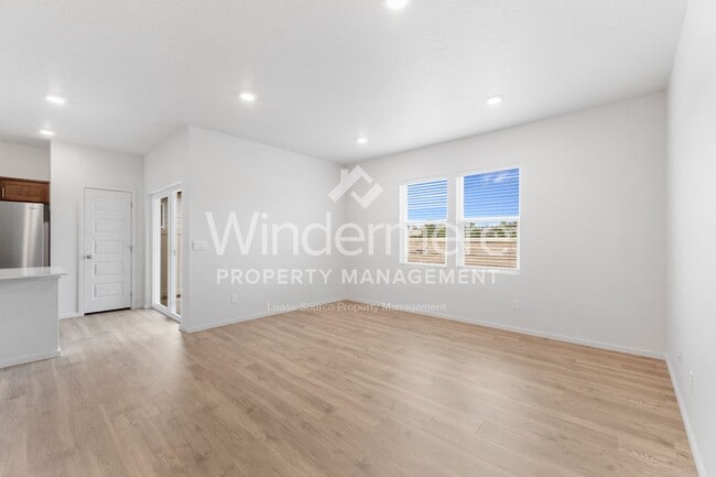 Building Photo - 8727 W Millsap Ln