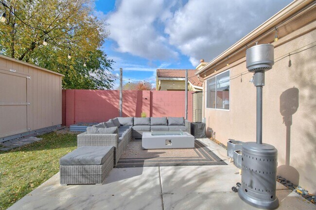 Building Photo - 11118 Jewel Cave Rd SE