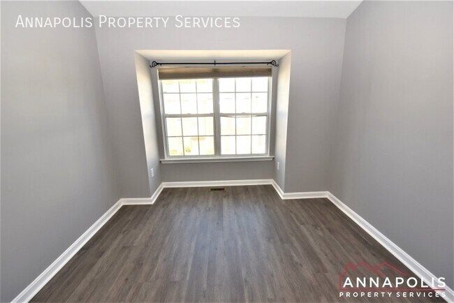 Building Photo - 109 Pinecove Ct