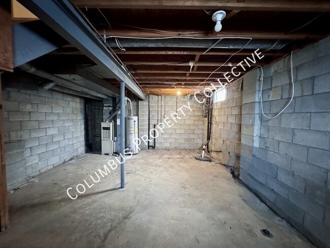 Building Photo - 7165 Anne Ct
