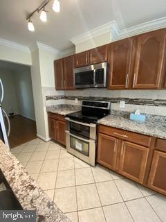 Building Photo - 6930 Hamilton Ct