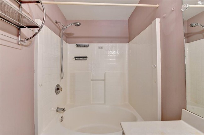 Building Photo - 3426 Town Square Dr NW