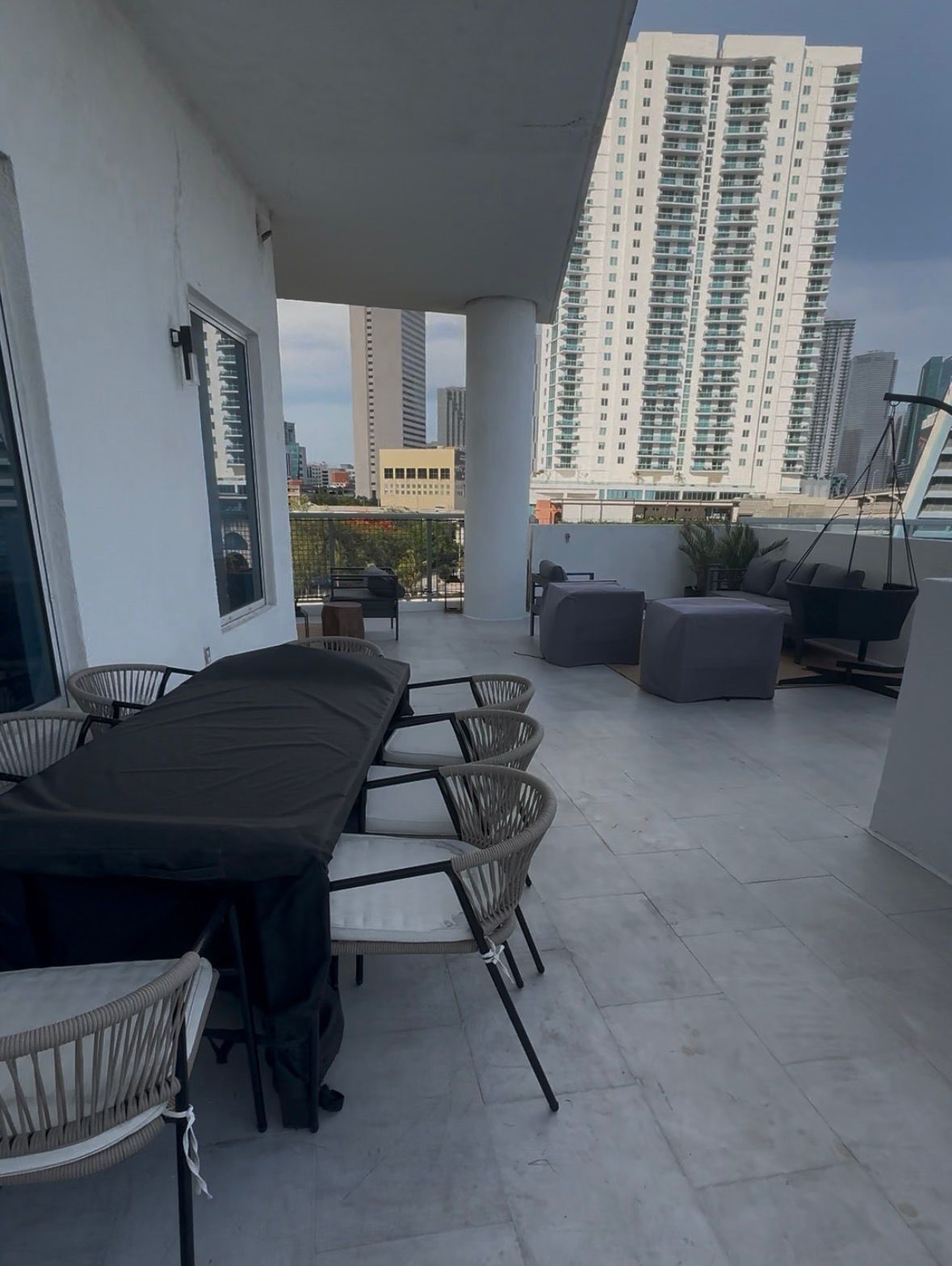 Balcony / Patio - 10 SW South River Dr