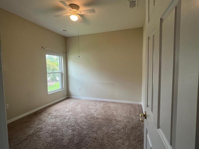 Building Photo - 3535 Somerset Cir