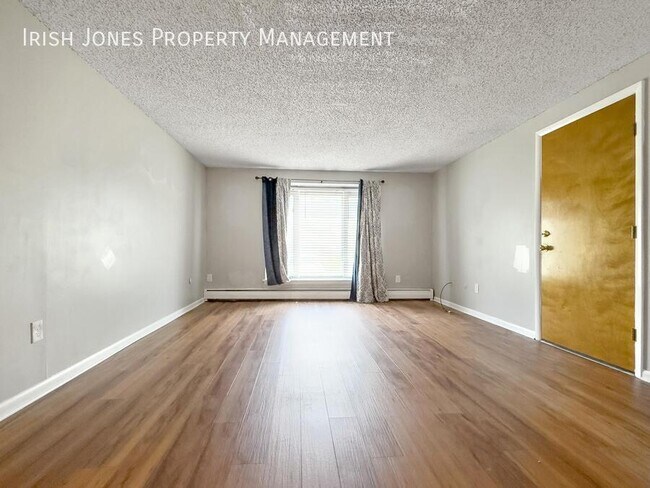 Building Photo - 10 Wayne Terrace
