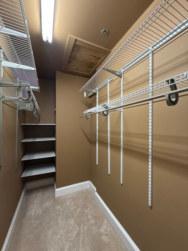 Building Photo - The Ivey's