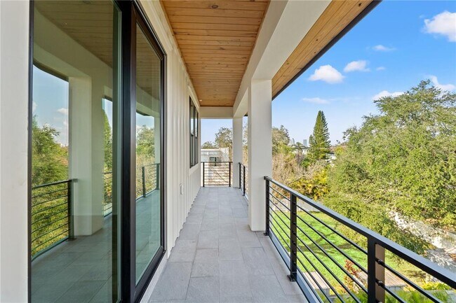 Building Photo - 531 Danube Ave