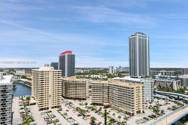 Building Photo - 1850 S Ocean Dr