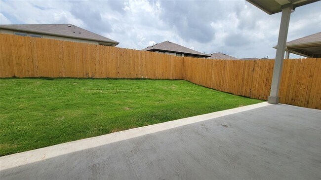 Building Photo - 115 Palo Pinto Dr