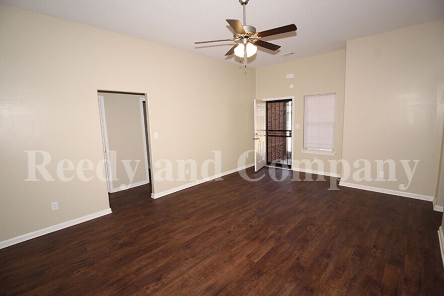 Building Photo - 5023 Acorn Dr