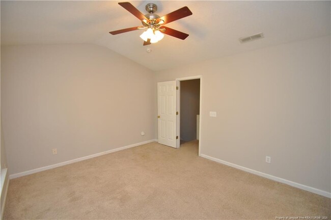 Building Photo - 404 Canyon Lake Cir