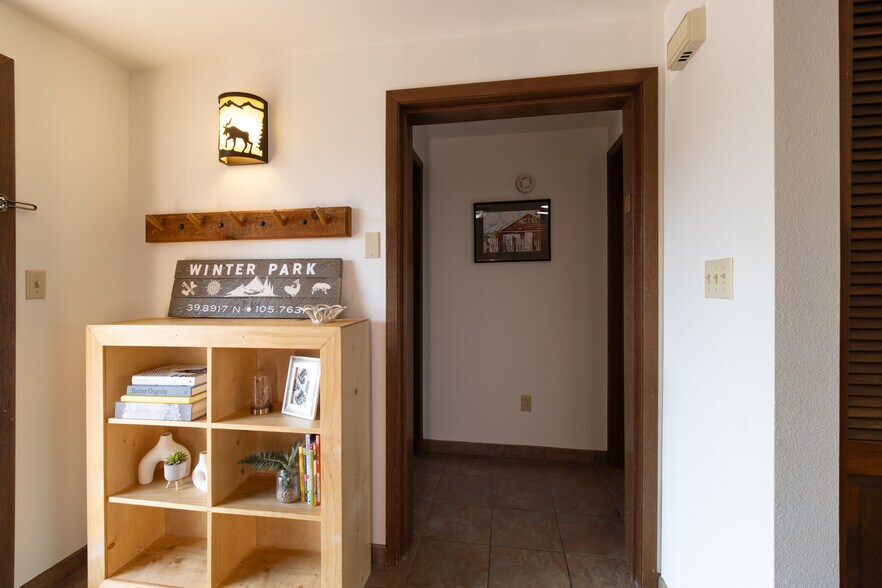 Building Photo - 128 Village Dr
