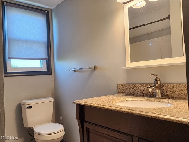 Building Photo - 139 Highland Ave