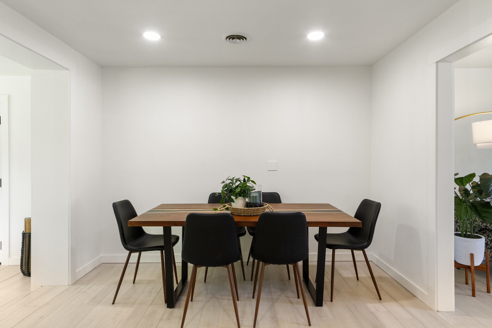 Building Photo - 4300 N 9th Ave