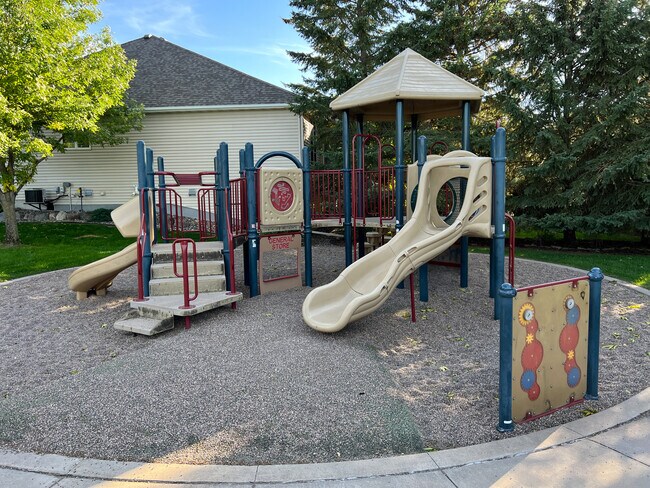 Building Photo - 3443 Cherry Ln