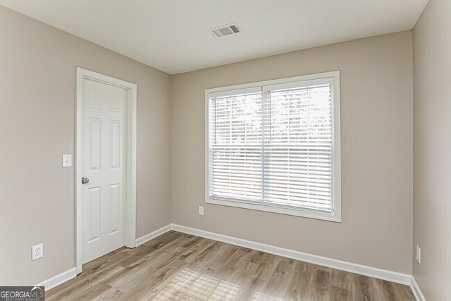 Building Photo - 2152 Glen Hope Ln