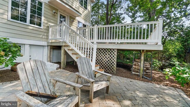Building Photo - 7732 W Shore Rd