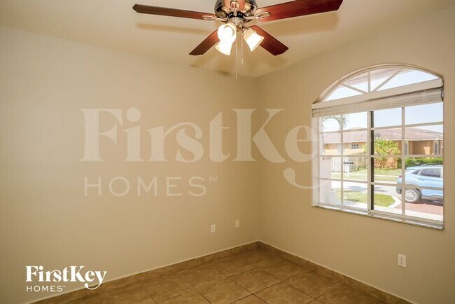 Building Photo - 21221 SW 124th Ave