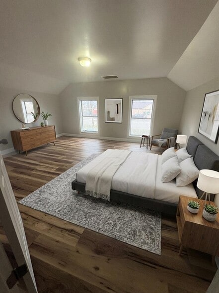 Building Photo - 205 S Broadway St