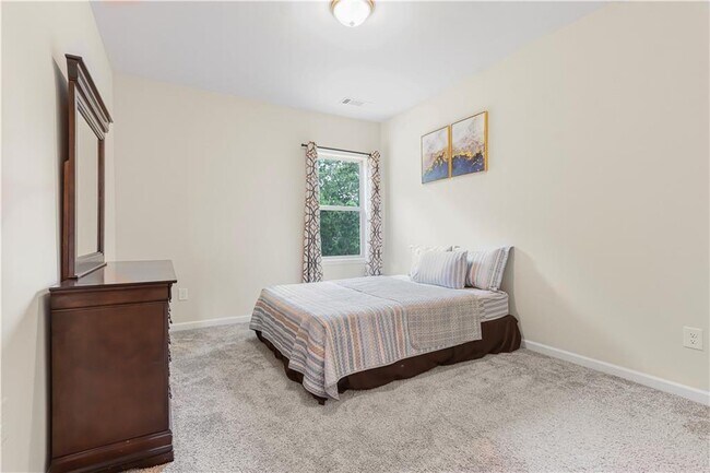 Building Photo - 282 Brant Cir