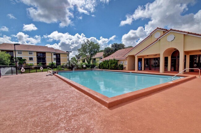 Building Photo - 5701 Riverside Dr