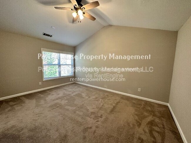 Building Photo - 2403 Walnut Tree Ln