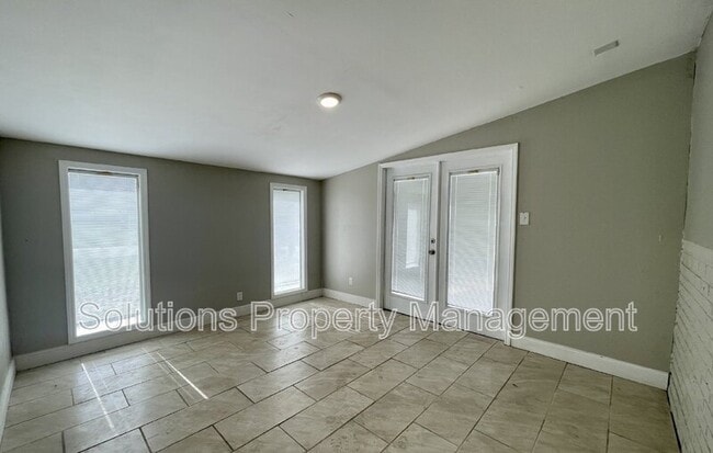 Building Photo - 2684 Pepper Ave