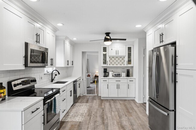 Building Photo - 97 Grant Dr