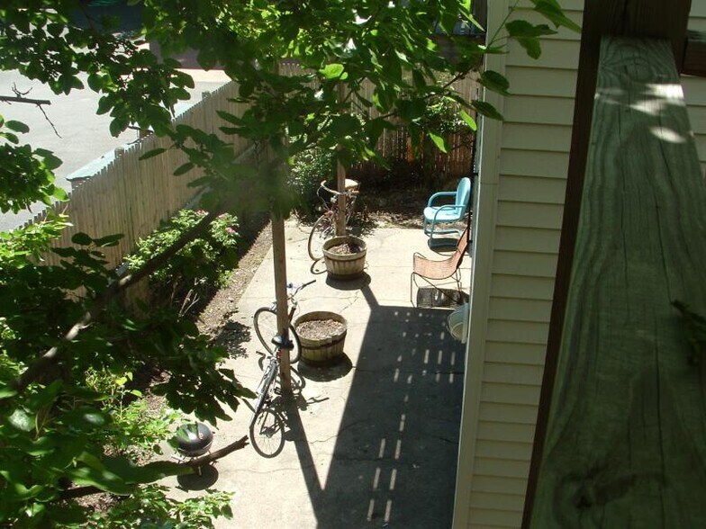 Building Photo - 376 Washington St
