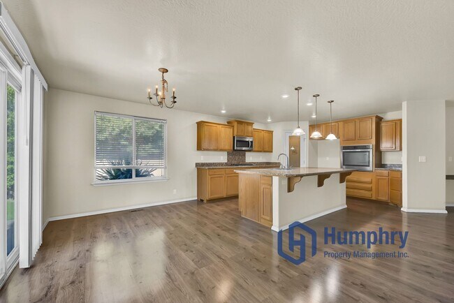 Building Photo - 3956 E Granger Dr