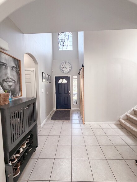 Building Photo - 620 S 700 E