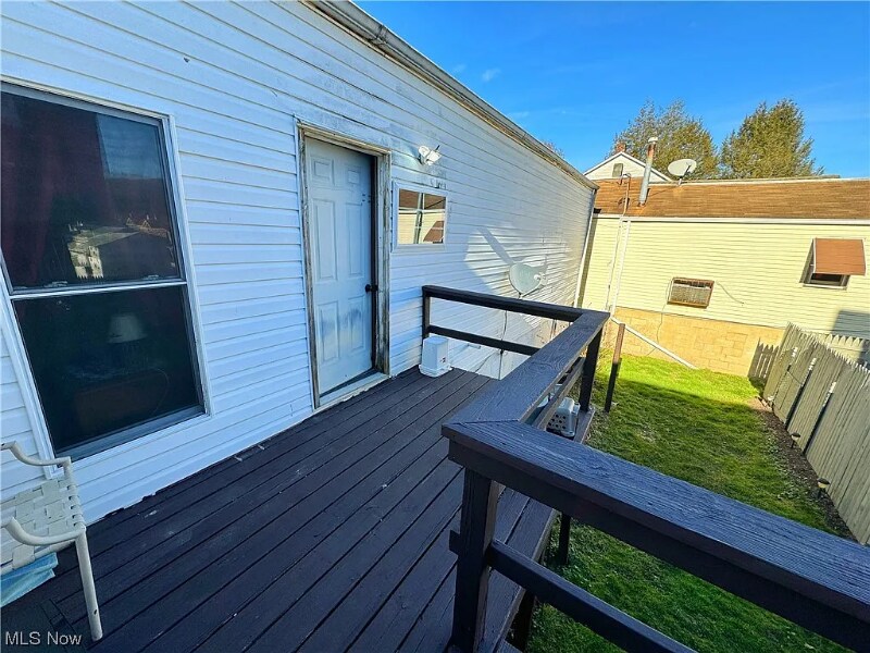 Building Photo - 108 N 9th St