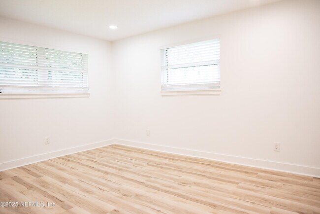 Building Photo - 3165 Creighton Forest Dr