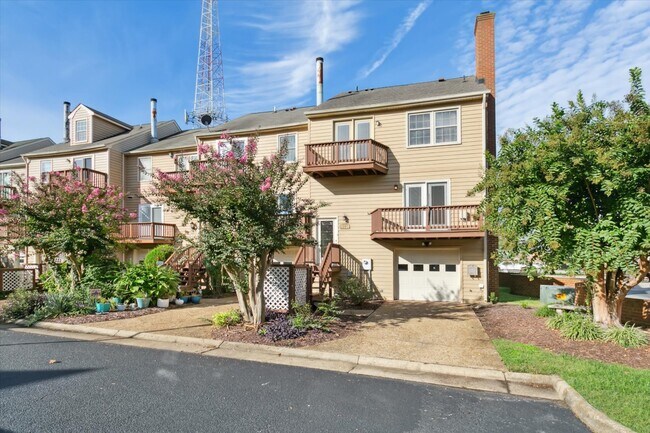 Building Photo - 17 Miles Cary Mews