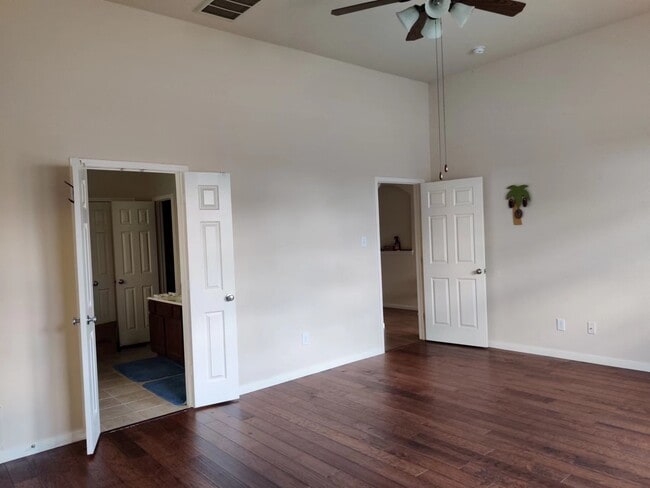 Building Photo - 3922 Camden Fields Ln