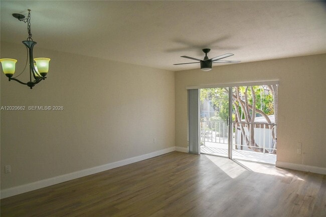 Building Photo - 9611 SW 77th Ave