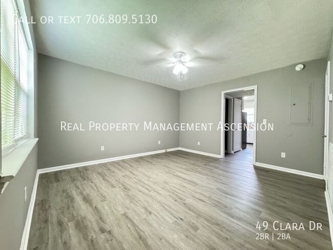 Building Photo - 49 Clara Dr