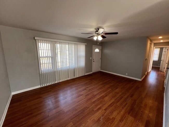 Building Photo - Spacious 3-Bedroom Home with Garage