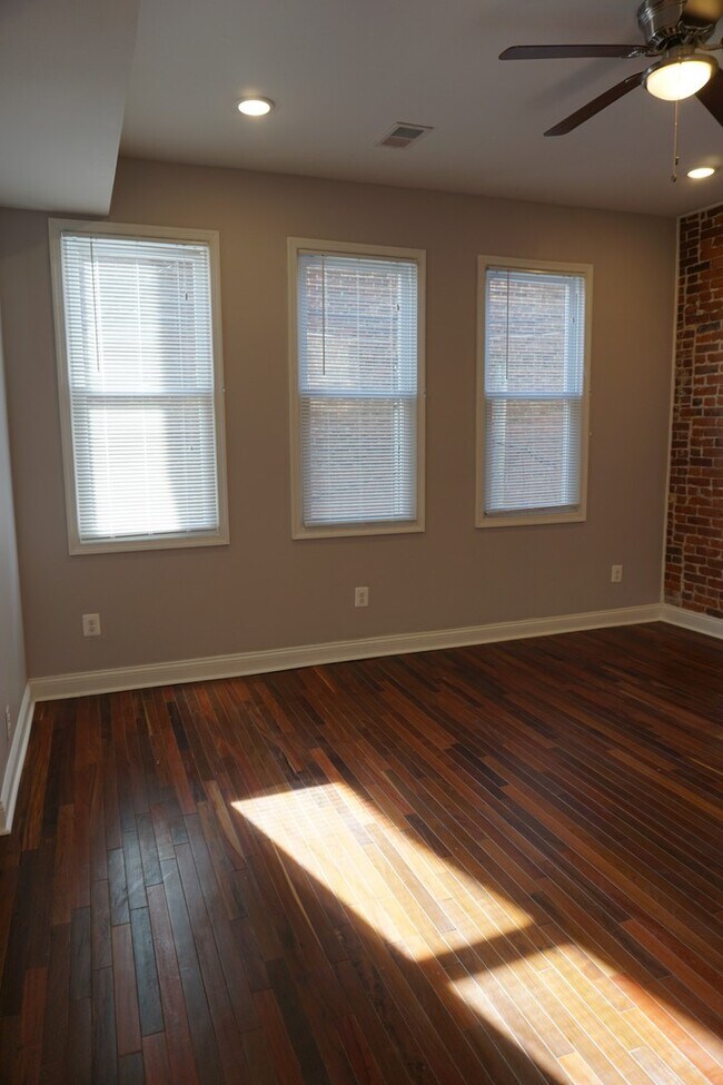 Building Photo - 3230 W Berks St