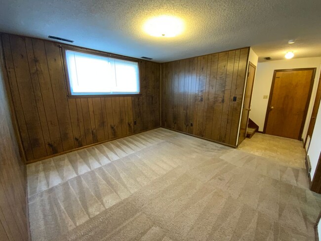 Building Photo - 1801-1803-1803 Garden Dr