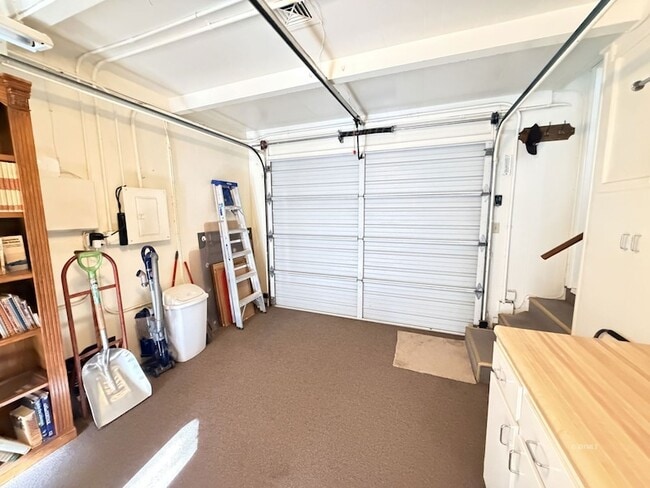 Building Photo - 54159 S Circle Dr