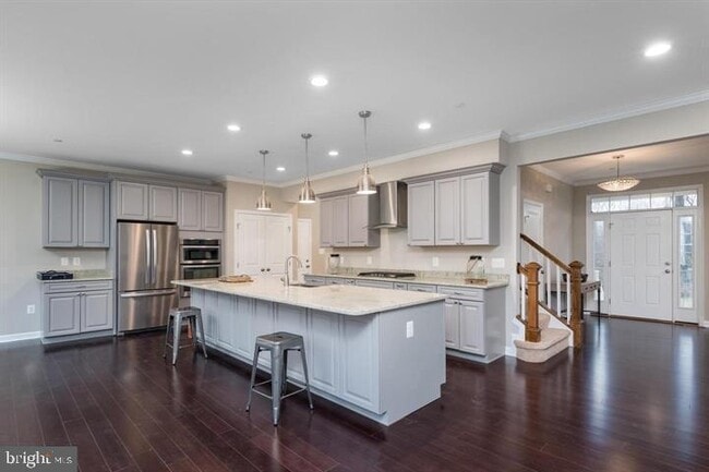 Building Photo - 1201 Regal Ln