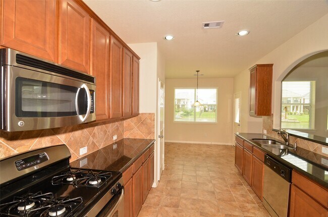 Building Photo - 4042 Tuscan Shores Dr