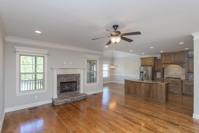 Building Photo - 7002 Brindle Ridge Way
