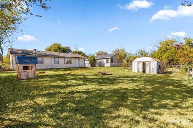 Building Photo - 4717 Bonny Dr