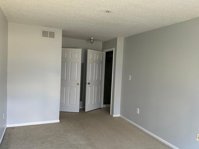 Building Photo - 108 Prestwick Way