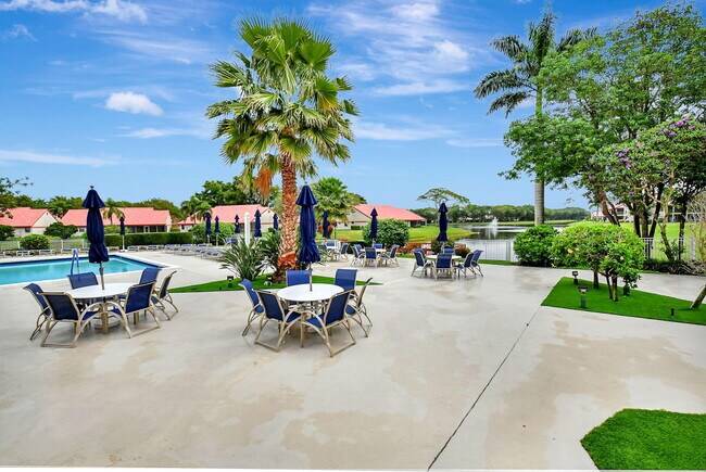 Building Photo - 7585 Lexington Club Blvd