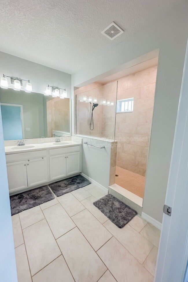 Building Photo - 4288 Hibiscus Bloom Dr