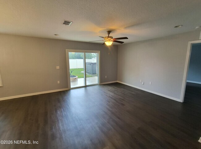 Building Photo - 1211 Sarahs Landing Dr
